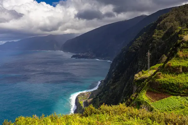 Dağların güzel manzarası