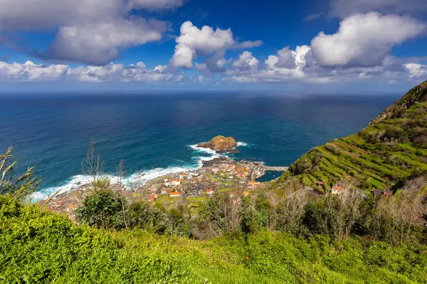 Madeira Adası manzarası, Portekiz, Portekiz