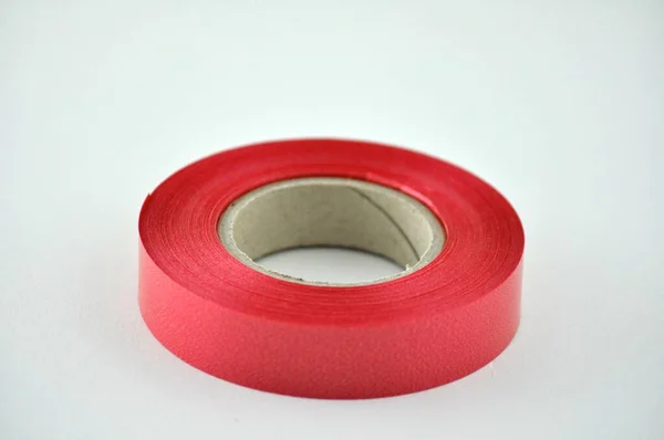 白地に赤のテープ メジャー — ストック写真