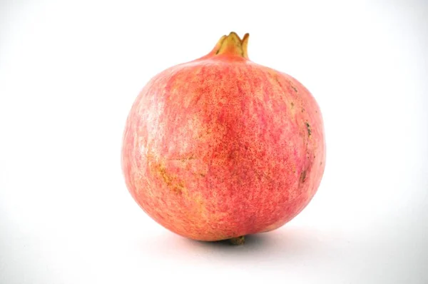 Zralý Granátové Jablko Bílém Pozadí — Stock fotografie