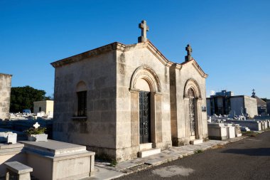 Kolon Cenaze Anıtı. Küba Ulusal Anıtı. Dünyanın en büyük mezarlıklarından biri.                               