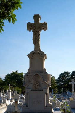     Kolon Cenaze Anıtı. Küba Ulusal Anıtı. Dünyanın en büyük mezarlıklarından biri.                           