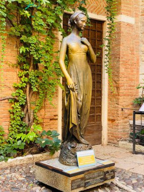 İsrail devletinin başkentinin antik şehrinin heykeli.