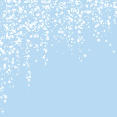Sihirli kar yağışı arkaplanı. Hafif uçan kar taneleri ve açık mavi kış arka planındaki yıldızlar. Sihirli yağan kar tatili manzarası. Kare vektör illüstrasyonu.