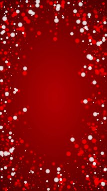 Sihirli kar yağışı arkaplanı. İnce uçan kar taneleri ve kırmızı arka plandaki yıldızlar. Sihirli yağan kar tatili manzarası. Dikey vektör illüstrasyonu.