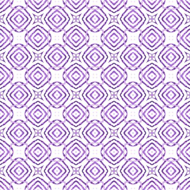 Tekrar eden mayo tasarımı. Mor kusursuz boho şık yaz tasarımı. Suluboya, kiremit sınırını tekrarlıyor. Tekstil hazır kaliteli baskı, mayo kumaş, duvar kağıdı, ambalaj..