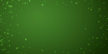 Karlı bir Noel geçmişi var. İnce uçan kar taneleri ve yeşil arka plandaki yıldızlar. Narin, tatlı, karlı bir Noel. Geniş vektör illüstrasyonu.