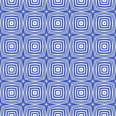 Madalyon pürüzsüz desen. İndigo simetrik kaleydoskop arka planı. Suluboya madalyonu, pürüzsüz fayans. Tekstil hazır baskı, mayo kumaş, duvar kağıdı, ambalaj..