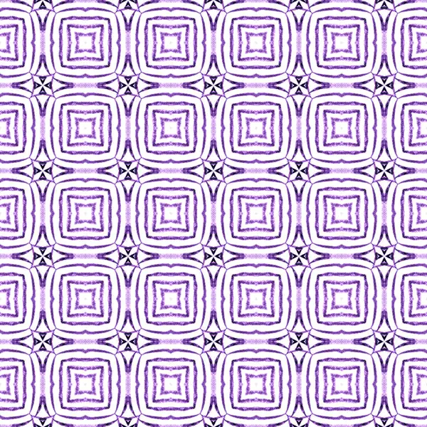 Etnik elle boyanmış desen. Mor optimal boho şık yaz tasarımı. Tekstil hazır canlı baskı, mayo kumaş, duvar kağıdı, ambalaj. Suluboya yaz etnik sınır düzeni.