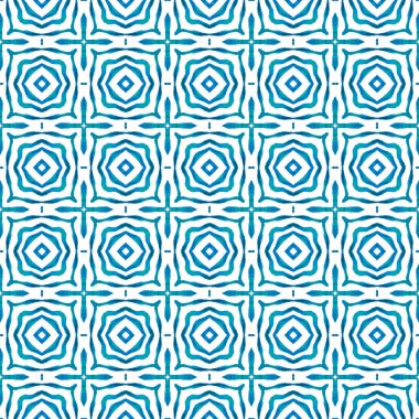 Etnik elle boyanmış desen. Mavi lehte boho şık yaz tasarımı. Suluboya yaz etnik sınır düzeni. Tekstil hazır büyüleyici baskı, mayo kumaş, duvar kağıdı, ambalaj.