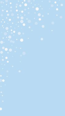 Yılbaşı arkaplanında kar taneleri yağıyor. Hafif uçan kar taneleri ve açık mavi kış arka planındaki yıldızlar. Çok güzel düşen kar taneleri. Dikey vektör illüstrasyonu.