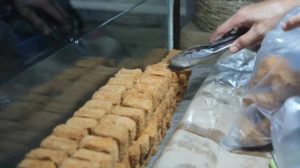 Bunseng Jaya Specialis Selling Sumedang Tofu — Stock Photo, Image