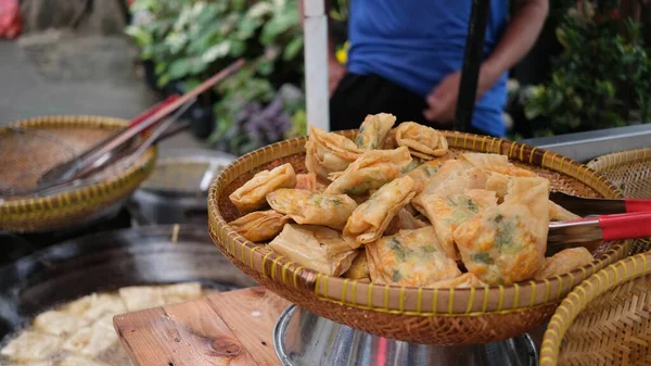 Ποικιλία Τηγανητά Τρόφιμα Και Kue Basah Jajanan Pasar Επιδόρπιο Takjil — Φωτογραφία Αρχείου