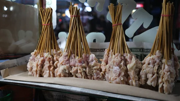 Kurczak Satay Gotowy Grillowania Ulicy Sprzedawca — Zdjęcie stockowe