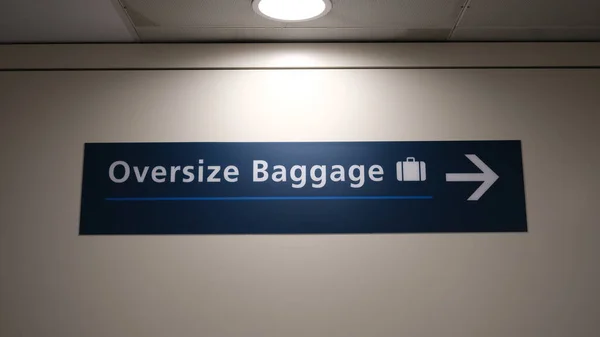 Oversize Baggage Sign Airport Sydney April 2023 — Stock Photo, Image