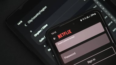 Netflix paylaşım parolası için farklı bölgelere giriş üyeliği. Sydney, 17 Haziran 2023.