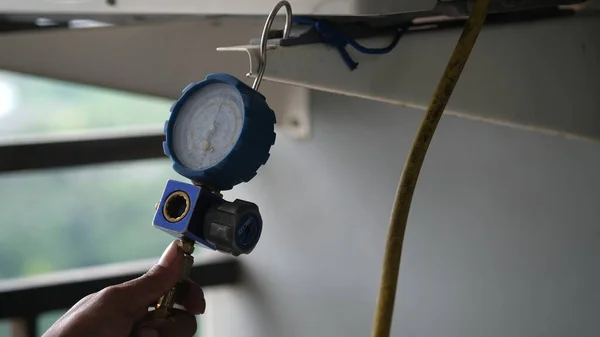 Kolektor Pomiarowy Jest Urządzeniem Pomiaru Ciśnienia Gazu Freonowego Klimatyzacji Dżakarta — Zdjęcie stockowe