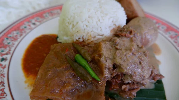 Gudeg Adalah Masakan Tradisional Dari Jogjakarta Nasi Dengan Nangka Dimasak — Stok Foto