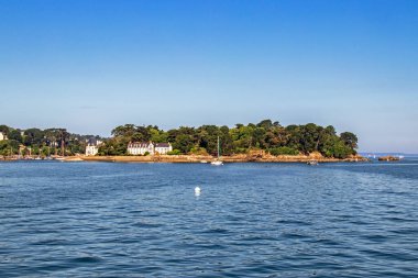 Douarnenez. Vue sur lile Tristan, Finistere, Bretagne
