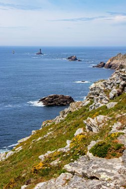 Pointe du Raz ve Vieille deniz feneri. Brittany. Finistere. Fransa