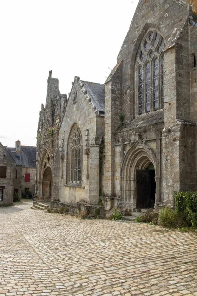 Понт Круа Церква Нотр Дам Ресудон Фіністре Бретані — стокове фото