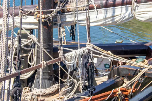 stock image Douarnenez. Ropes on old rigging