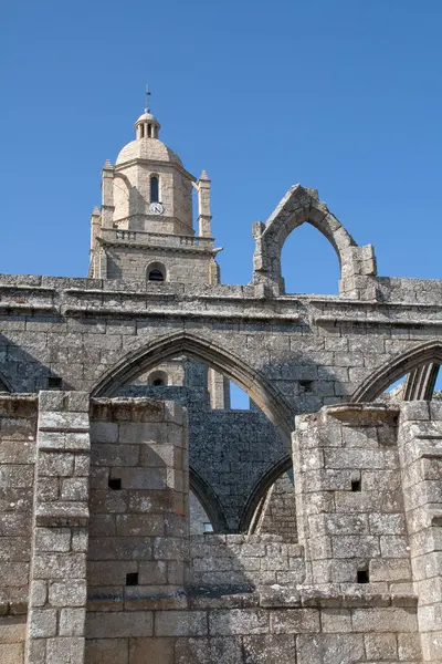 stock image Saint-Gunol church built in the 15th century and the ruins of the Notre-Dame du Mrier chapel in Batz sur mer