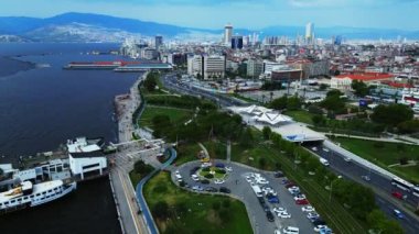 Gün batımında Ege sahilinde İHA uçuşu.