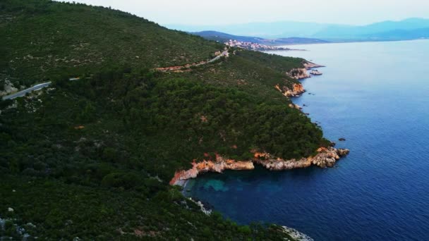 Voo Drone Pôr Sol Sobre Praia Costa Mar Egeu — Vídeo de Stock