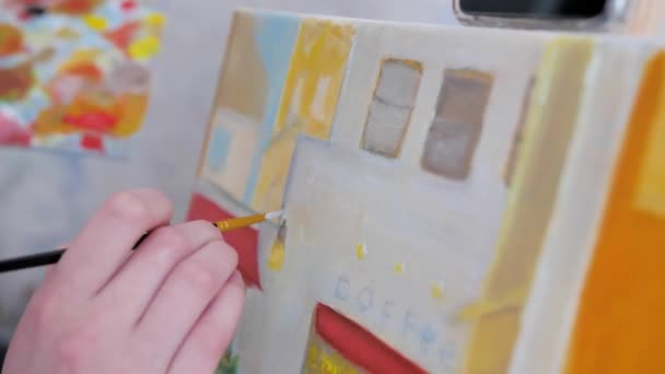 Close Shot Female Hand Painter Concentrou Pintura Quadro Abstrato Com — Vídeo de Stock