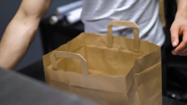 Προετοιμασία Πάρτε Τρόφιμα Χαρτί Πίσω Κραφτ Χάρτινη Σακούλα Έτοιμη Για — Αρχείο Βίντεο