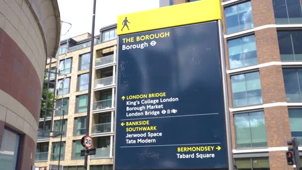 Borough High Street Pobliżu Borough Station Znak Pod Ziemią Wysokiej — Wideo stockowe