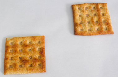 Bisküviler her zaman evde atıştırmalık olarak bulunur.