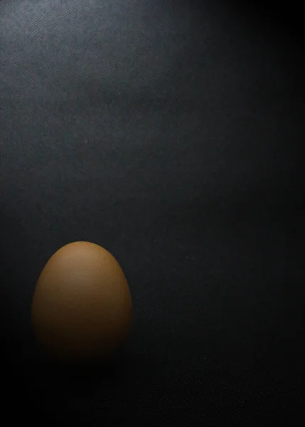 Коричневые Куриные Яйца Черном Фоне — стоковое фото