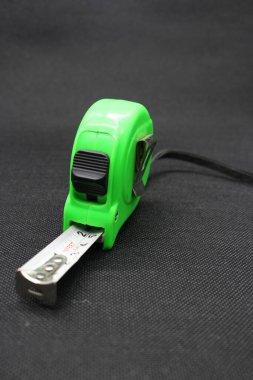 İnşaat sayacı, inşaat aletlerinden biri. Fonksiyonu bir nesneyi ölçmek..