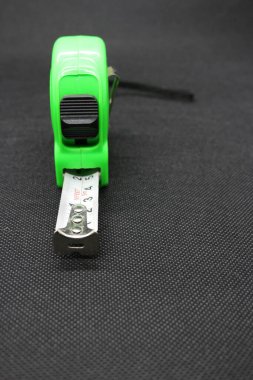 İnşaat sayacı, inşaat aletlerinden biri. Fonksiyonu bir nesneyi ölçmek..