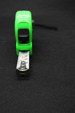 İnşaat sayacı, inşaat aletlerinden biri. Fonksiyonu bir nesneyi ölçmek..