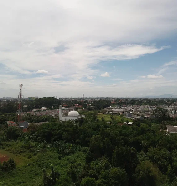 Landscapes Pemandangannya Sangat Indah Ada Sebuah Desa Dan Beberapa Gunung — Stok Foto