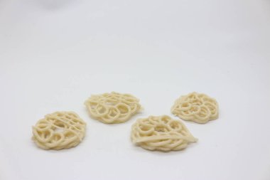 Endonezya 'da tipik ham krakerlerin fotoğrafı.