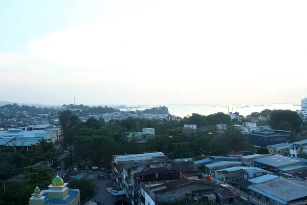 Pemandangan Bangunan Dari Atas Pulau Pagi Hari — Stok Foto