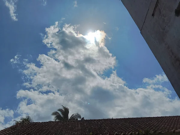 Schöner Blauer Himmel Und Wolken Tag — Stockfoto