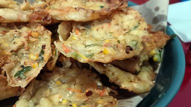 Endonezya 'dan kızarmış bakuana yakın çekim