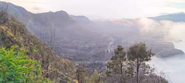Doğu Java, Endonezya 'daki Bromo Dağı' ndan gün doğumu manzarası