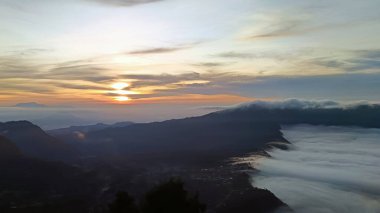 Doğu Java, Endonezya 'daki Bromo Dağı' ndan gün doğumu manzarası