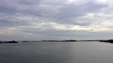 Batam Endonezya 'daki deniz ve adaların güzel manzarası