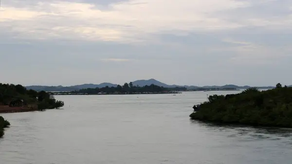 Batam City Endonezya 'da güzel bir gün batımı manzarası