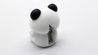 Pandanın kalem açacağı beyaz arkaplanda izole edildi