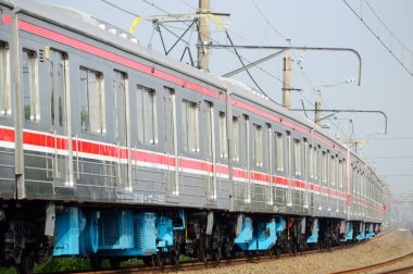 Endonezya 'nın Jakarta şehrinde trenin görüntüsü