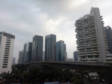 20 Eylül 2024, Jakarta 'daki yüksek ve görkemli binaların güzel manzarası