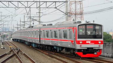 15 Mart 2025, Endonezya Demiryolu 'nun ön görünümü veya halk arasında KRL olarak bilinir.